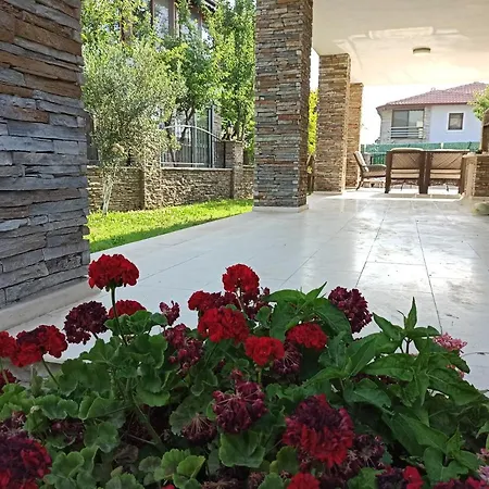Villa Dora *