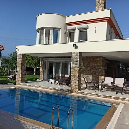 Vila Dora Kusadası